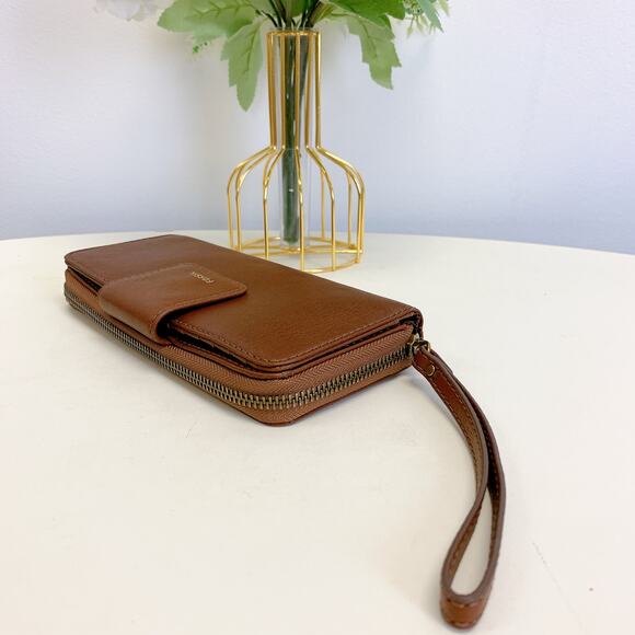 Fossil SWL2228210 Madison Zip Clutch IN Brown - Picture 3 of 6